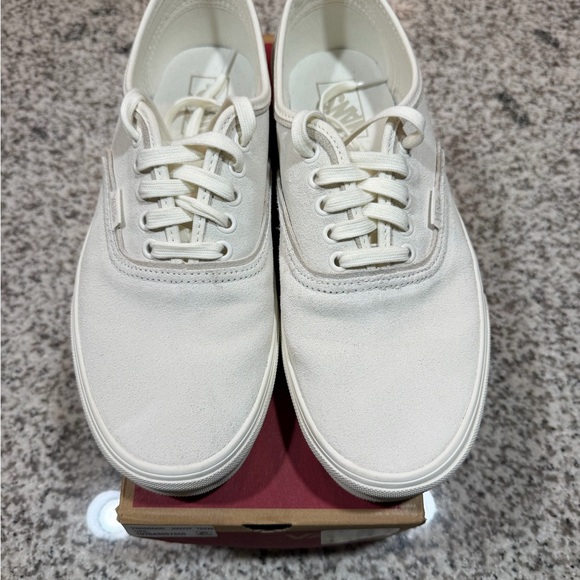 Vans Authentic Marshmallow, Men’s size 10 Shoes - Picture 4 of 9